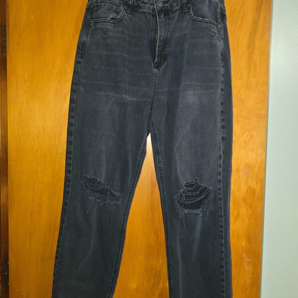 American eagle ripped straight jean